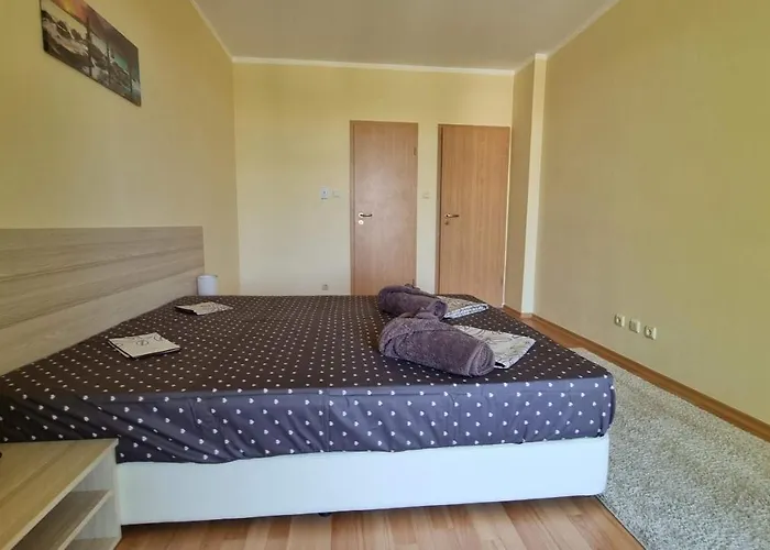 Oasis Deluxe By The Sea 拉夫达