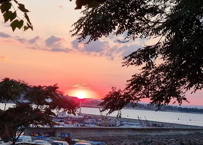 Oasis Deluxe By The Sea 公寓 拉夫达