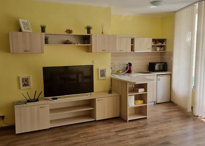 Oasis Deluxe By The Sea