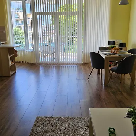 Apartament Oasis Deluxe By The Sea